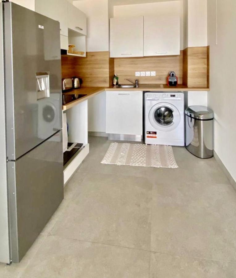 Luxurious Flat At 5 Min By Walk To Monaco, Free Parking And Sea View Apartment Beausoleil Exterior photo